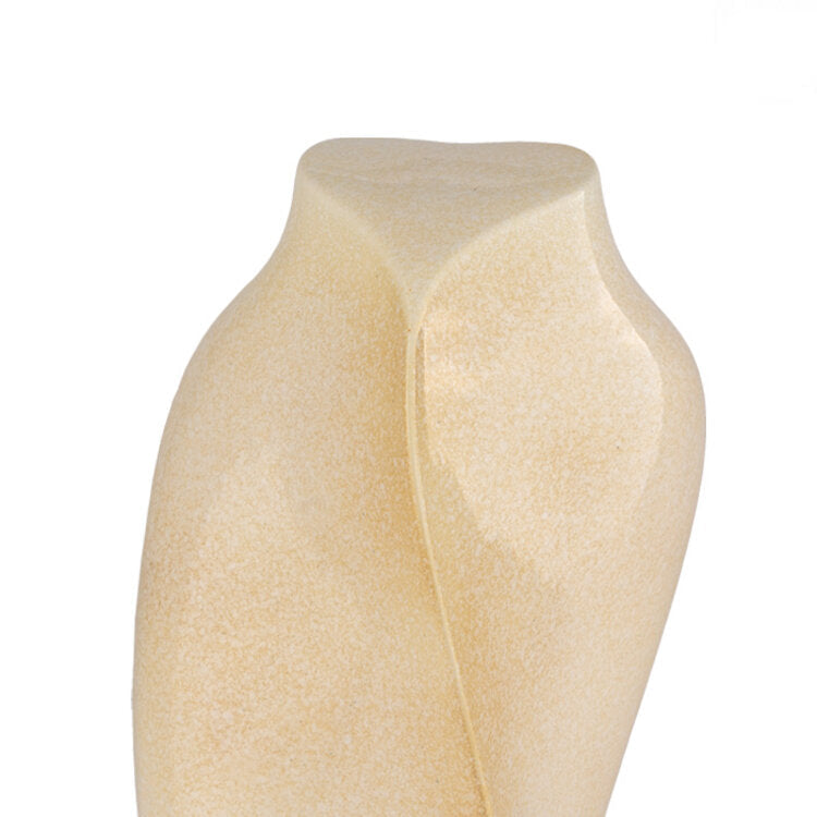 Keramische kunst urn Heart to Heart in warme beige kleur