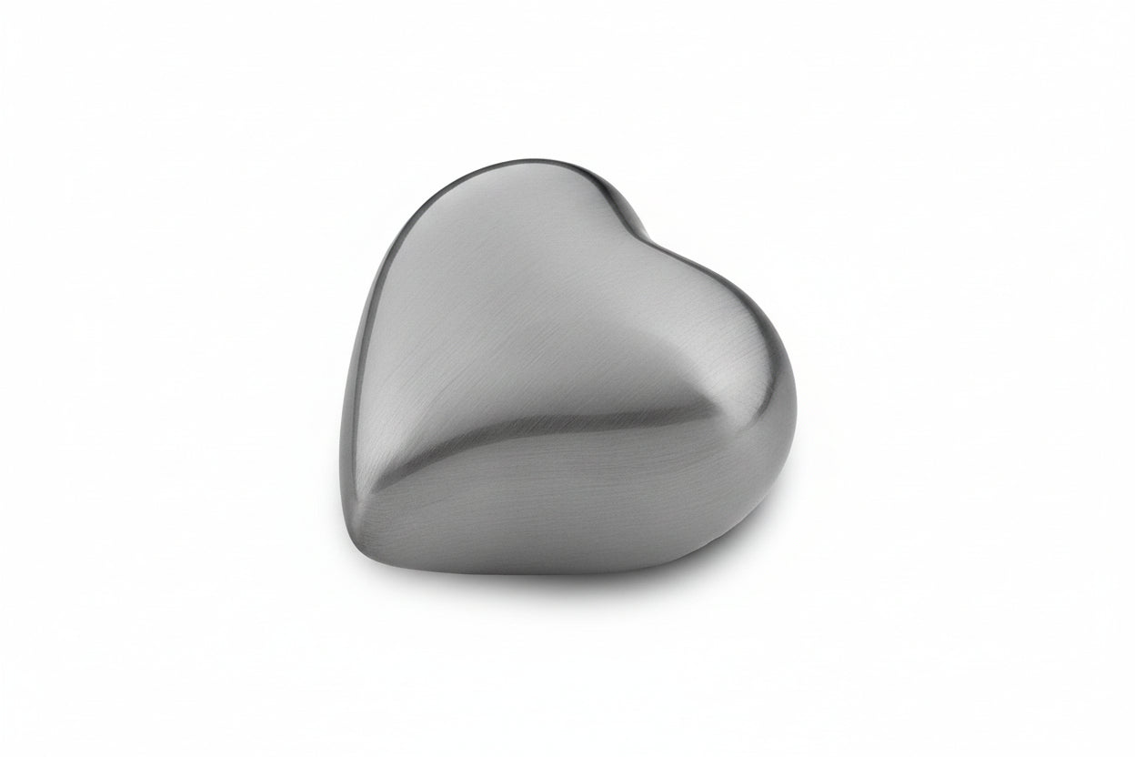 Metalen keepsake urn messing in hartvorm