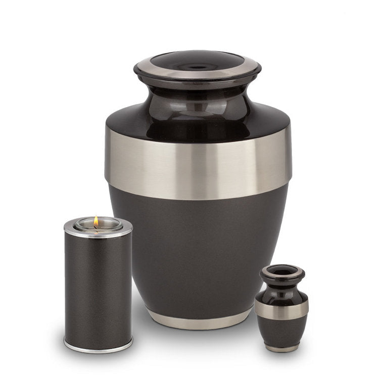 Metalen keepsake urn zilver mat, ambachtelijk gemaakt